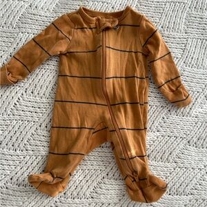 Newborn neutral onesie